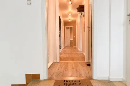 Fassade / Eingang Ferienwohnung 'Borbystrand' in Eckernförde – Strandnah und familienfreundlich