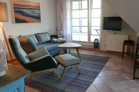 Wohnzimmer mit Sitzecke und TV  Störtebekerstraße 9 - Wohnung 6