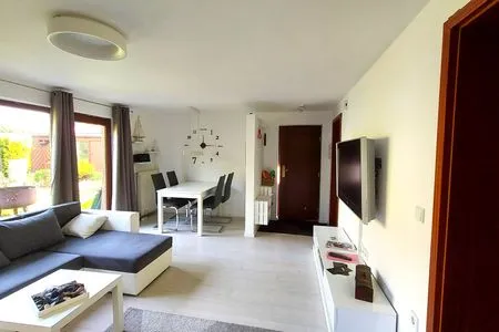 Wohnzimmer Bungalow im Garten