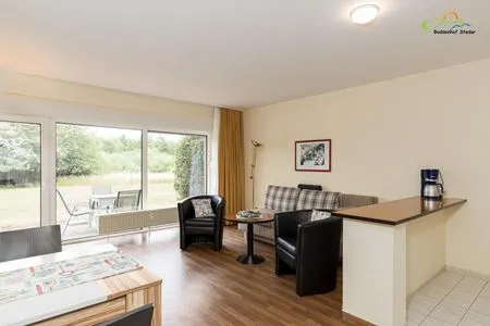 Apartment für Drei 50-intro Apartment für Drei 50