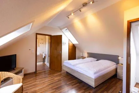 Schlafzimmer (MEI27a) Ferienwohnung "Ostseetraum"