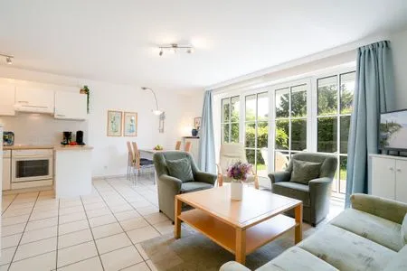 Wohnzimmer (OST1) Ferienwohnung "Lörper 1"