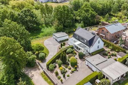 Ferienwohnung Lakeside House Waren (Müritz) - Drohnenaufnahme  Lakeside House