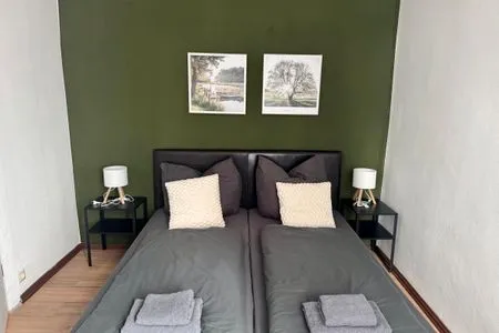 Schlafzimmer Einfaches Appartement "Nicky" in Halle mit 2 Zimmern