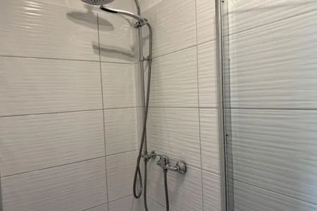 Badezimmer Gemütliches Appartement "Karl" mit 2 Schlafzimmern an der Goitzsche