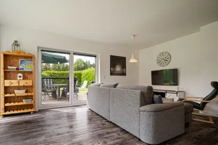 2 Ferienhaus VierSeen Walow - bequemes Sofa  VierSeen