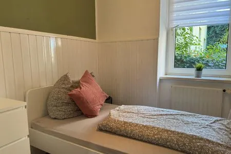 Schlafzimmer Einfaches Appartement "Hannes" in Halle inklusive Parkplatz