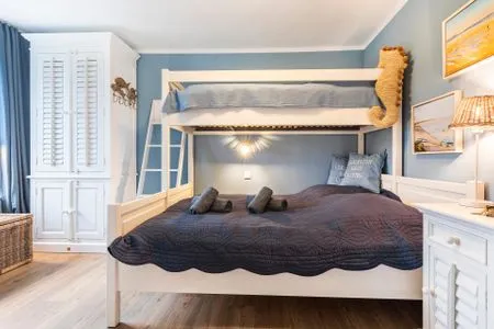 Schlafzimmer 2: Etagenbett (unten:160x200 / oben:90x200) FeWo Aquarius in PRORA - 4.41