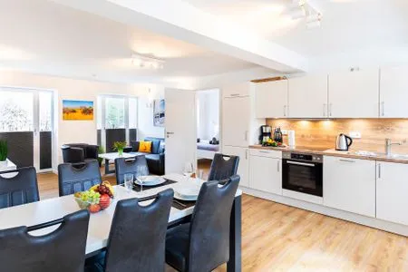 Offener Wohn- und Kochbereich FeWo Dünenheide 2.2 in PRORA - 7.22