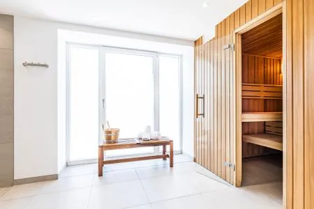 Gemeinschafssauna: Sky-Sauna 5.OG (mit dazu gehöriger Rooftop-Terrasse) FeWo MariSol in PRORA Strandnah mit Meerblick & Sauna - 5.22