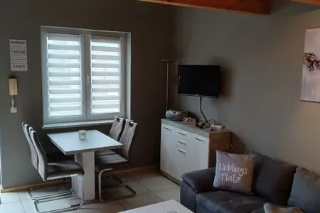 Wohnzimmer FeWo "Moin" nahe Malchower See