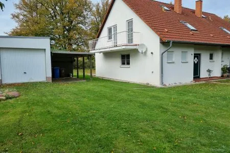 Hauptansicht Ferienhaus zur Alleenstraße