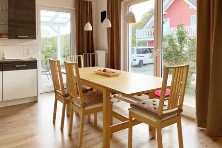 "Strandhaus" Unter den Kiefern 101-2 "Strandhaus" Unter den Kiefern 101