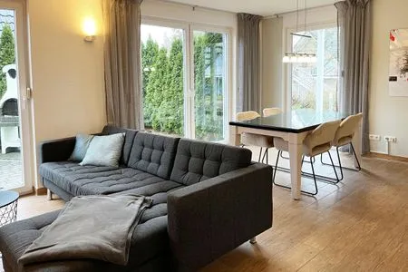 "Schilfhaus Garten" Unter den Kiefern 61 EG-intro "Schilfhaus Garten" Unter den Kiefern 61 EG