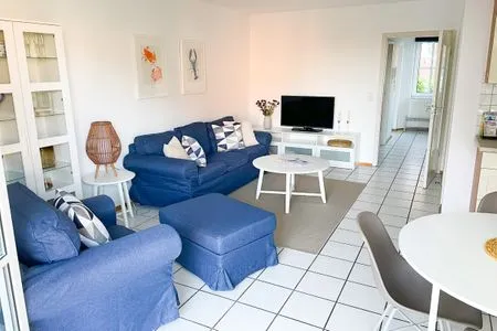 Wohnzimmer (OST8) Ferienwohnung "Lörper 2"