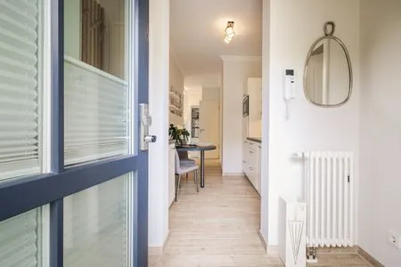 Eingangsbereich mit Blick in die Küche Logierhaus Friedrich WE 2 - "Strandrose"