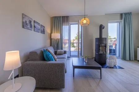 2 Ferienwohnung Große Strandperle Ostseebad Wustrow ZweiWasser Alte Seefahrtschule Wohnbereich  Große Strandperle