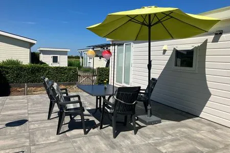  Breskens Chalet Lauri mit Zaun Haus Nr. H213