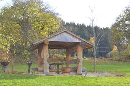 Grillplatz im Garten Ferienwohnung Am Schlössle