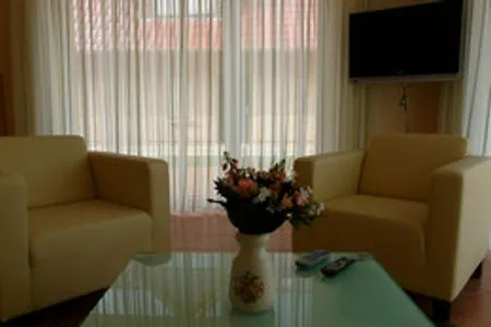  Ferienhaus direkt an See & Strand