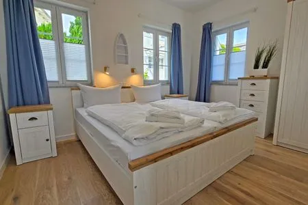 Schlafzimmer Villa Küstenperle, App. Leuchtfeuer - Meerblick pur!