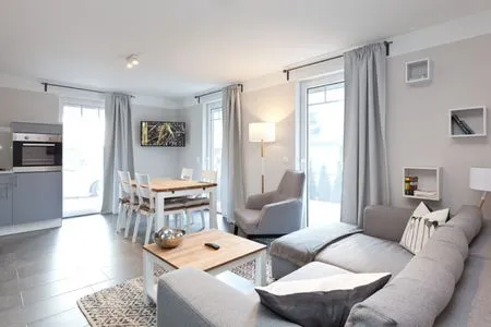 Wohnzimmer unter den Kiefern 98 EG