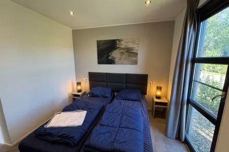 Enkhuizer Strand Chalet Sonnenplätzchen mit Zaun Zweite Reihe Haus Nr. 229 Enkhuizen / IJsselmeer - 