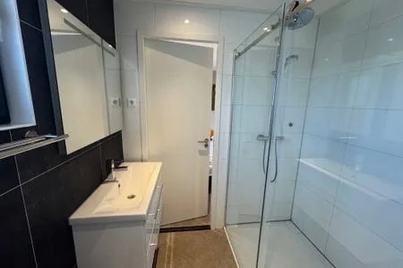 Enkhuizer Strand Chalet Sonnenplätzchen mit Zaun Zweite Reihe Haus Nr. 229 Enkhuizen / IJsselmeer - 