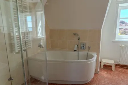 Badezimmer OG Ashley