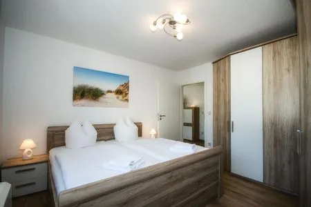 Bett Villa Monika, App. Nordlicht 6 - modern und komfortabel