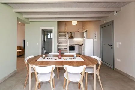 Dining Area  Helichrysum Lofts Family House