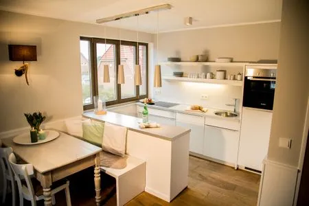 Küche / Küchenzeile Niilön Jölstair