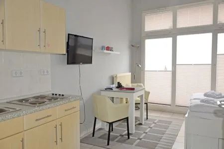 Küche / Küchenzeile Alter Reichshof, App. 305 mit Balkon und Meerblick