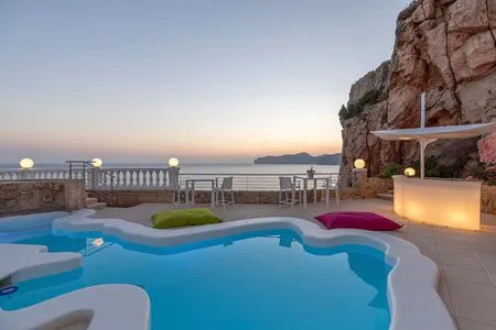 Pool Villa Malgrats