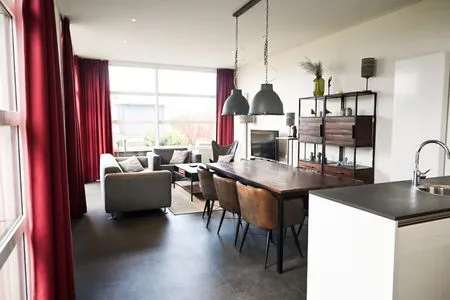  Marina Strandbad Chalet RiverLodge mit Zaun Haus Nr. 94