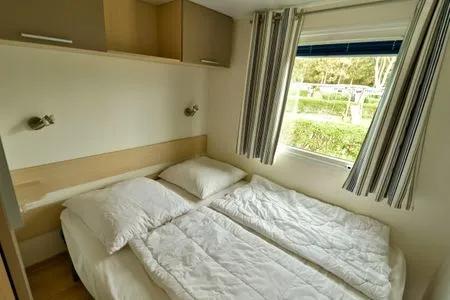 Schlafzimmer Mobilheim Méditerranée