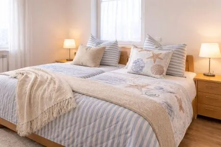 Schlafzimmer Robbenplate