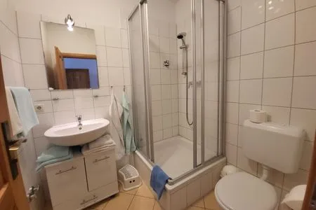 Badezimmer Pension Schmelzer Wohnung 22