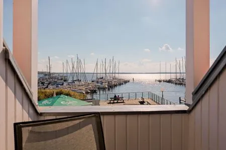 Meerblick Ferienwohnung Haffblick im Haus am Yachthafen