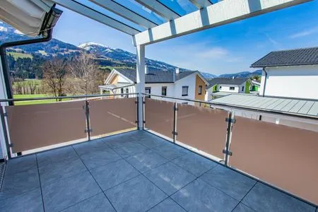 Balkon mit Aussicht in die Berge Happy Aich 3 by Alpenidyll Apartments