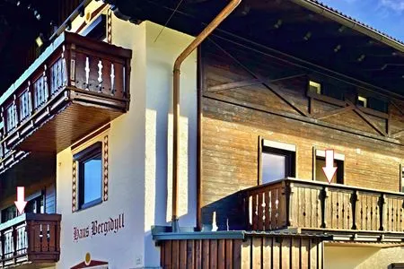 Balkon Nord und West Seite Bergidyll 6 by Alpenidyll Apartments