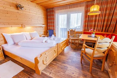 Schlafzimmer 1, Doppelbett Bergidyll 6 by Alpenidyll Apartments