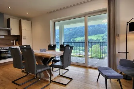 Kitchen with dining area Fischbacher App. 1 by Alpenidyll Apartments