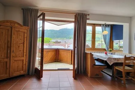 Wohn- und Essbereich S`Gerhardter by Alpenidyll Apartments