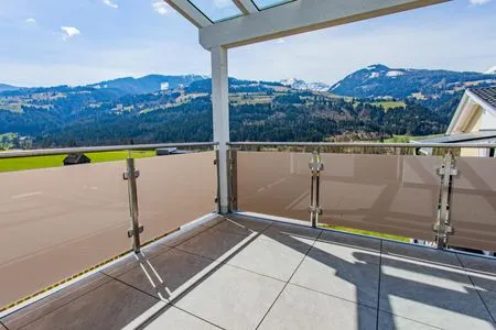 Balkon mit Aussicht in die Berge Happy Aich 4 by Alpenidyll Apartments