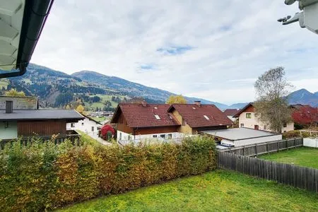 Aussicht in die Berge LandLiebe Aich by Alpenidyll Apartments