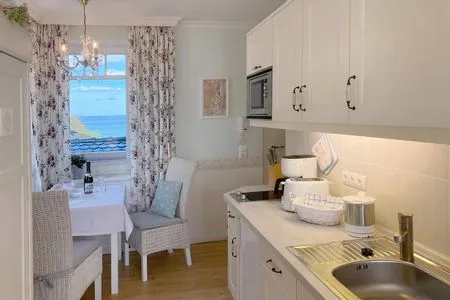 Küche / Küchenzeile Villa Hansa App. C2 - strandnahes Studio mit Südbalkon & Seeblick