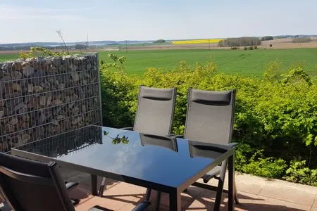 Terrasse Ferienwohnung Kranichglück - im Herzen der Halbinsel Jasmund