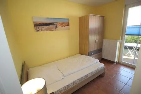 Schlafzimmer Ferienwohnung Kranichglück - im Herzen der Halbinsel Jasmund