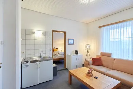 Wohnbereich mit kleiner Teestation Huus in't Dörp - Studio 11